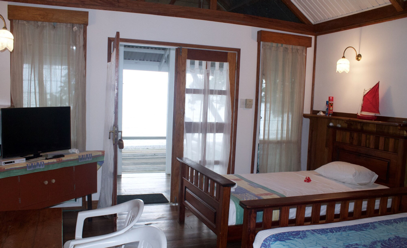 Driftwood Resort, Alotau