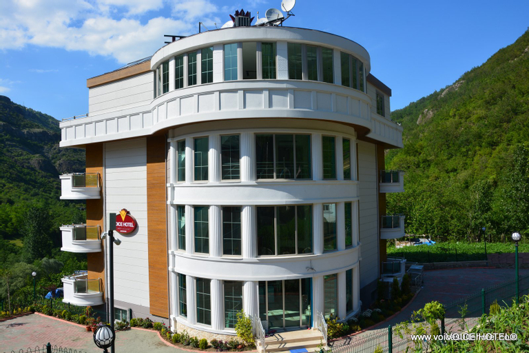 Voice Hotel, Maçka