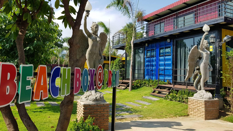 Beach Box at Pran, K. Sam Roi Yot