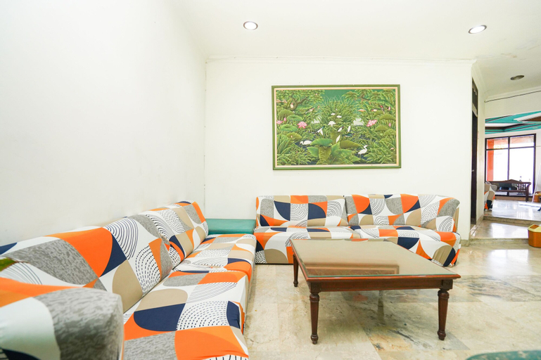OYO 1225 Hotel Dibino, Surabaya