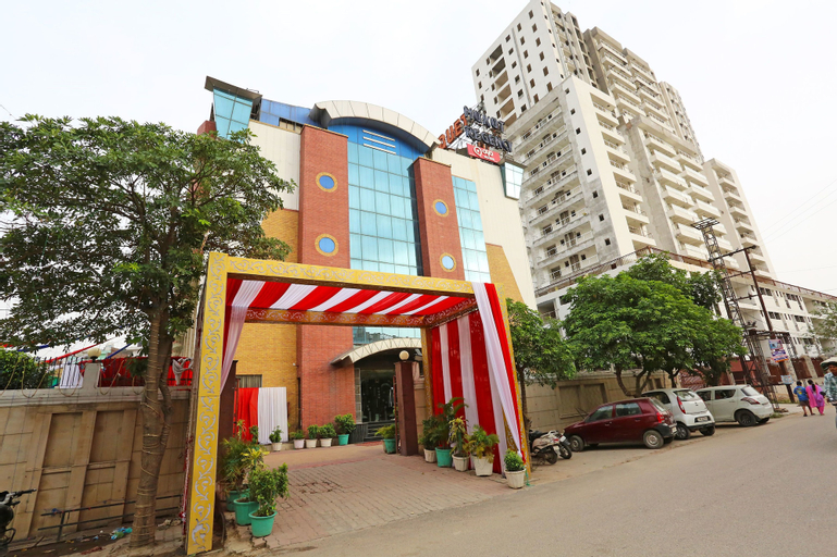OYO 1299 Hotel Mukut Regency, Gautam Buddha Nagar