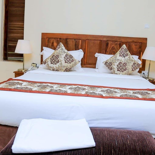 Brovad Sands Lodge, Bujumba