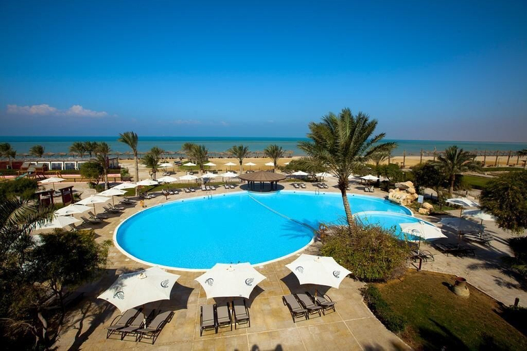Mousa Coast, Al-Janayin