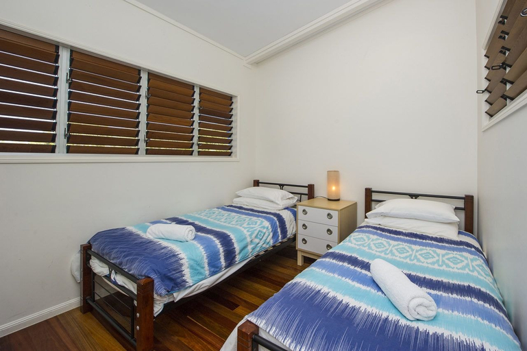 Bedroom 2, Picnic Beach'scape, Magnetic Island