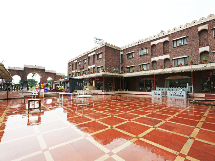 OYO 16565 Karnal Haveli, Karnal