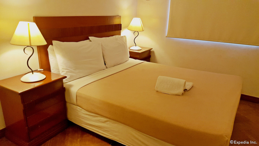 Bedroom 2, Avitel Hotel, Makati City