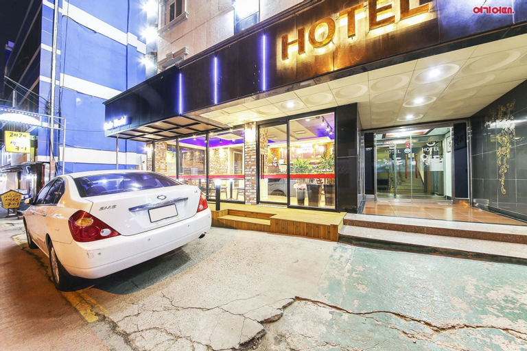 World Hotel, Chuncheon