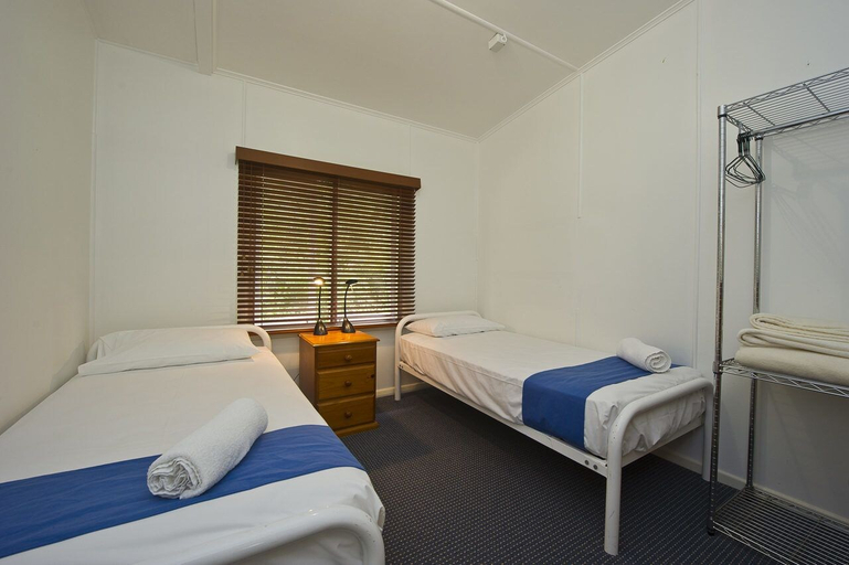 Bedroom 3, Kooyong Apartment 8, Magnetic Island