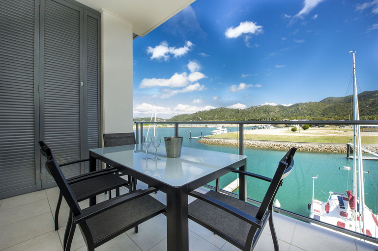 Others 4, Blue On Blue Studio Room 1322, Magnetic Island