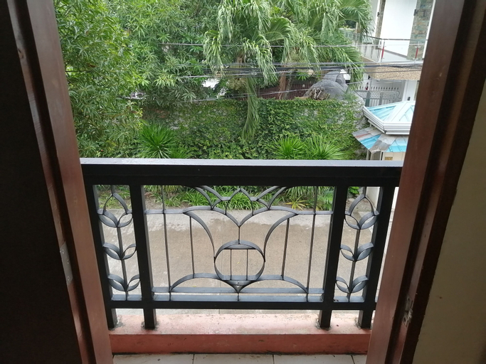 Manora Apartments and Guest House, Talisay City