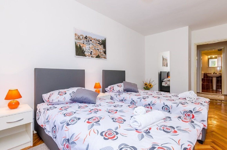 Bedroom 3, Dino and Jele Apartments, Dubrovnik