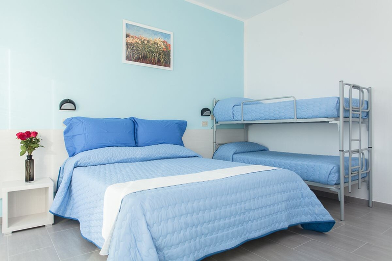Bedroom 4, Hotel Platinum, Rimini