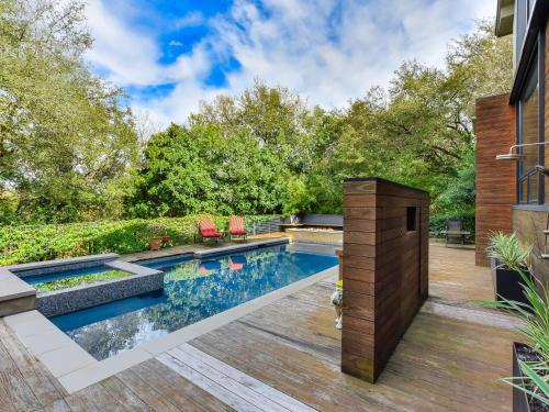 The Chaparral Estate Home, Travis
