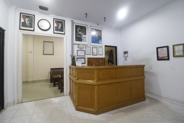 RedDoorz near Hermina Hospital Palembang, Palembang