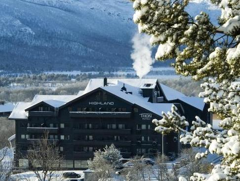 Highland Lodge, Hol