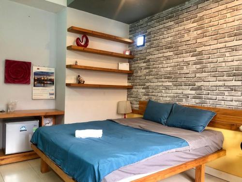 Cozy Bedroom with private BA in the heart of SAIGON, Quận 1