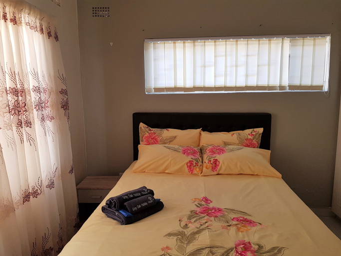 Grey Oak Holiday House, Bulawayo