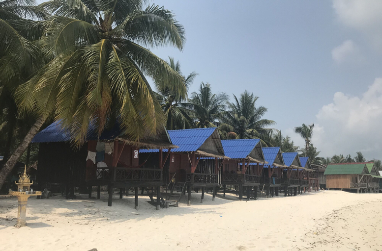 Angkor Chom Bungalows, Botum Sakor