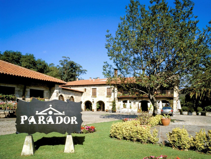Parador De Santillana De Gil Blas, Cantabria