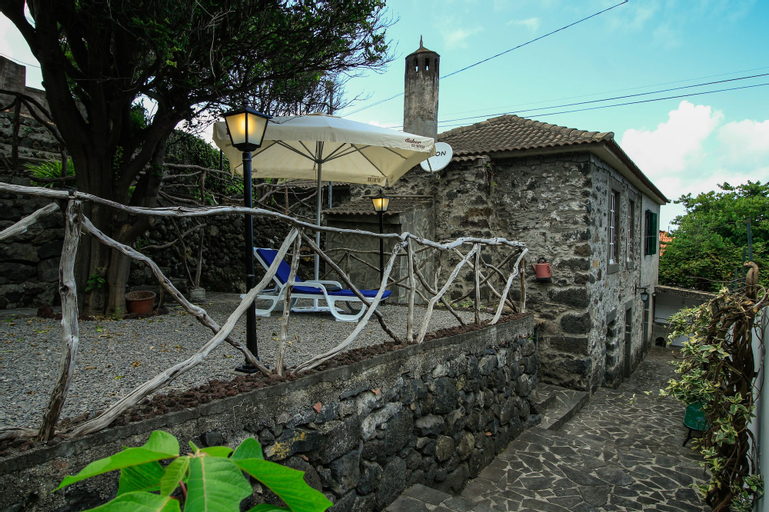 Gouveia Cottage by Analodges, Porto Moniz