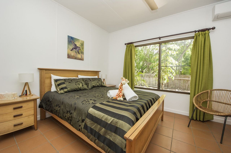 Bedroom 2, Sunbird Retreat, Magnetic Island