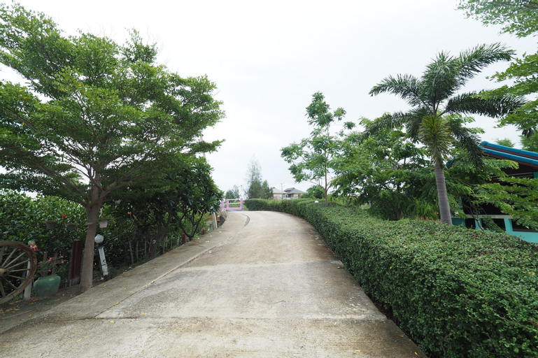 Pornphet Resort, Ban Laem