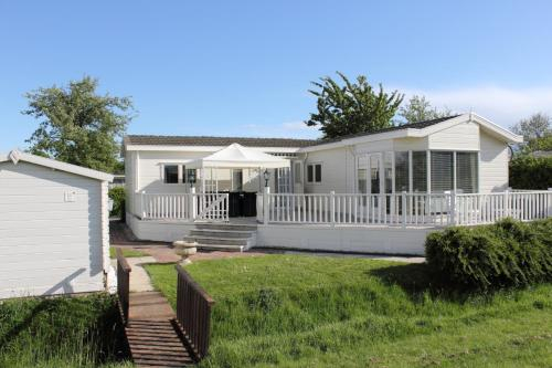 Chalet AA-5, Rheden