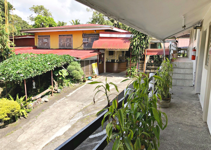 Famous Inn, Tagaytay City