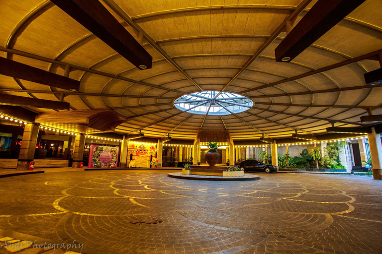 Crown Victoria Hotel, Tulungagung Booking Murah di