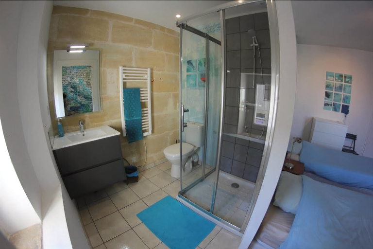 Bathroom 5, Auberge Meilhannaise, Lot-et-Garonne