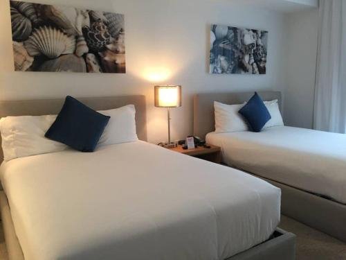 BEACHWALK 1605B INDEPENDENT SUPERIOR ROOM, Broward
