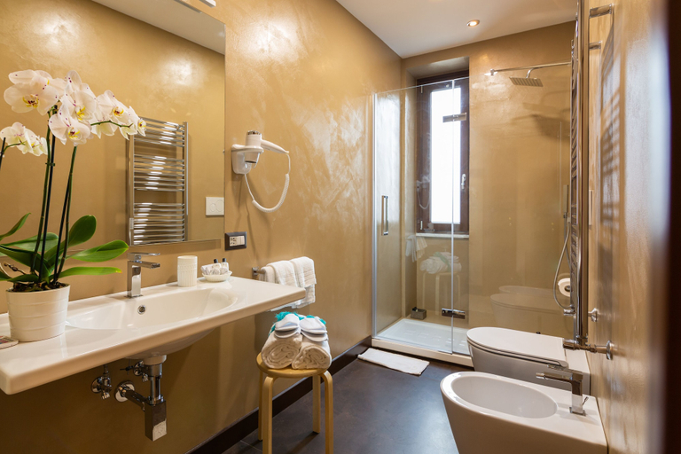 Bathroom 5, Il Melograno Relais, Napoli