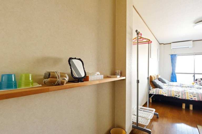 Others 5, Raku House, Osaka