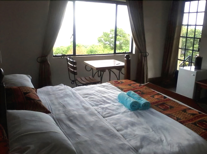Zimre Lodge and Houseboats, Kariba