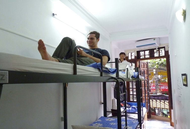 Daisy Hostel, Hoàn Kiếm
