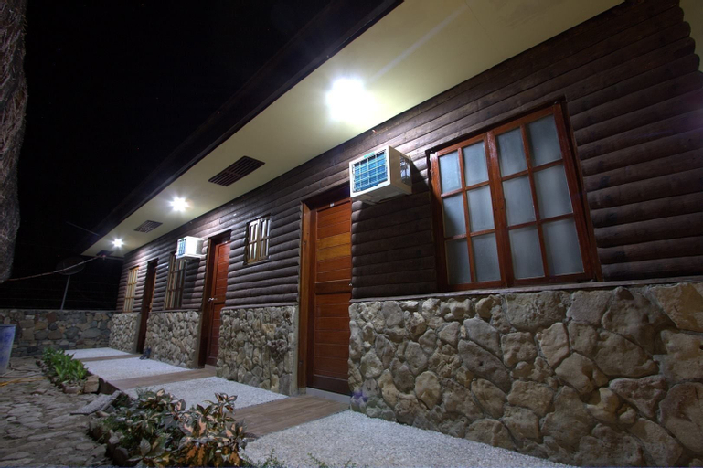 Century Gardens Hotel, Pasuquin
