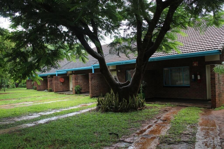 Orange Grove Motel, Makonde