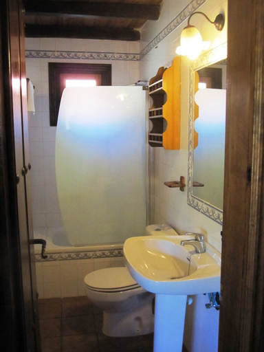 Bathroom, Camping Bungalows Rio Jerte, Cáceres