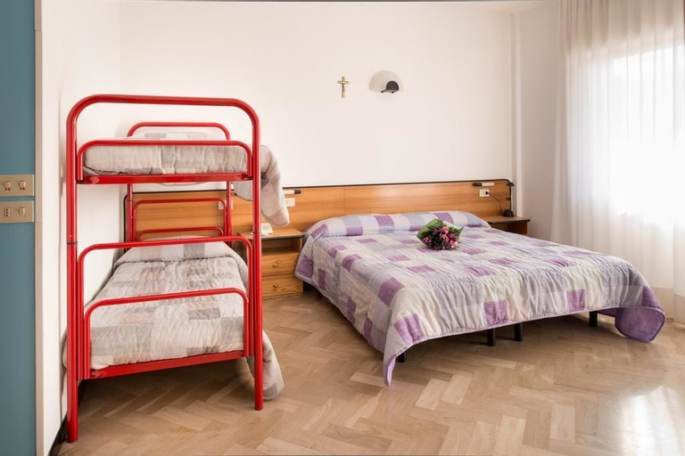 Hotel Crocenzi,