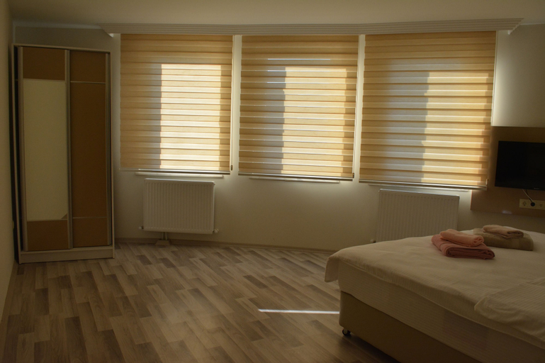 Serenti Apart Otel, Merkez