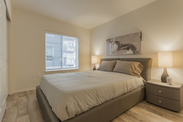 Bedroom 4, Domicile Suites at Elliott Bayview, Seattle
