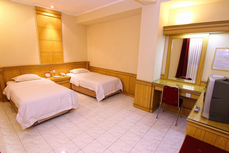 Hangtuah Hotel, Padang