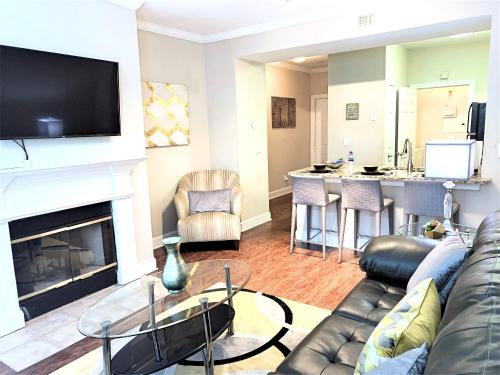 Luxe One on Peachtree -City View! Free Parking S24, Fulton