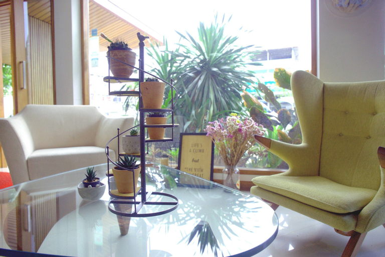 J2 Hotel, Mae Sot