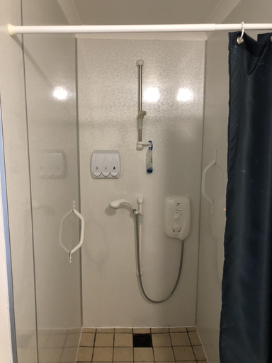 Bathroom 4, Tigh na Cheo, Highland
