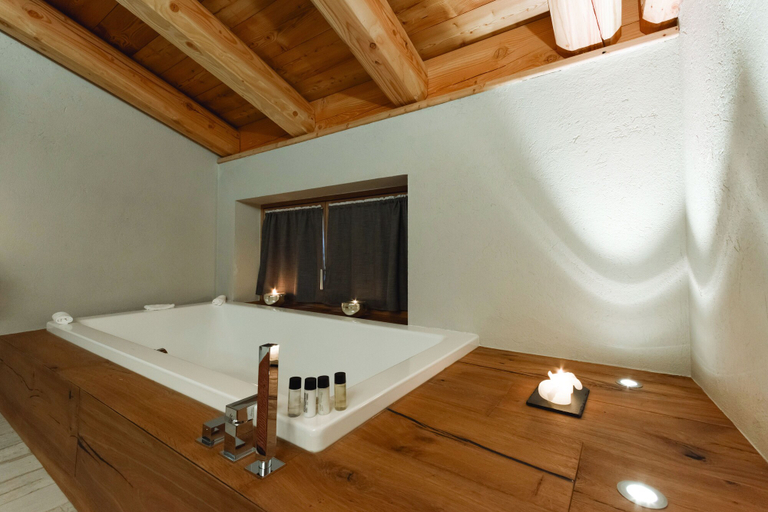 Bathroom 5, 4478 Mountain Lodge, Aosta