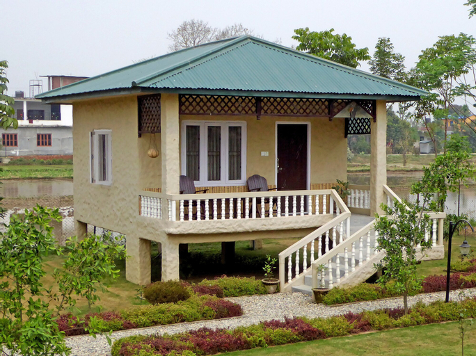 Tharu Mahal, Narayani