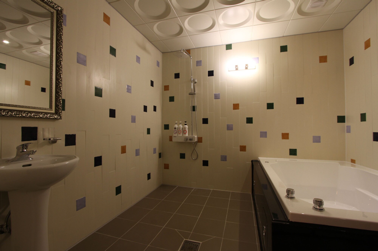 Hotel Raum, Gyeyang