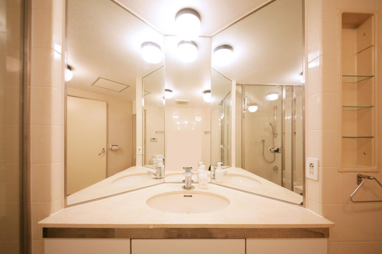 Bathroom 4, Zonk Hotel Nakasu, Fukuoka