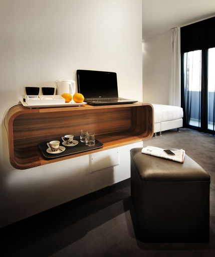Public Area 3, Q Hotel, Rimini